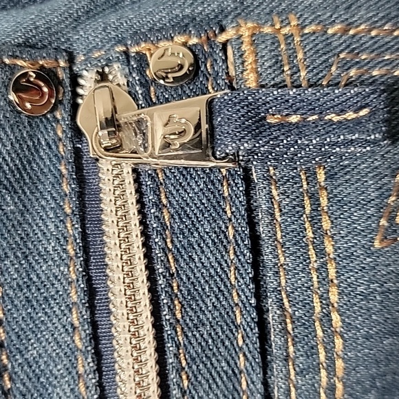 🔥Host Pick🔥True Religion Dark Denim Hobo Bag w/Crossbody Strap&Silver Hardwear - Picture 4 of 14